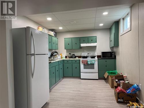 208 7Th Street E, Wynyard, SK - Indoor Photo Showing Kitchen