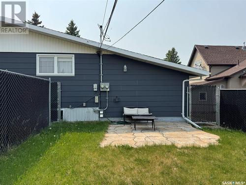 208 7Th Street E, Wynyard, SK - Outdoor With Exterior