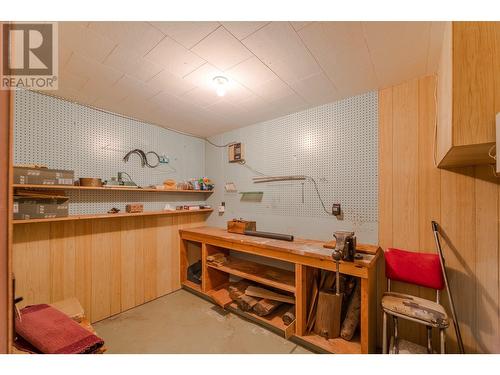 2450 Mckenzie Street, Penticton, BC - Indoor Photo Showing Other Room