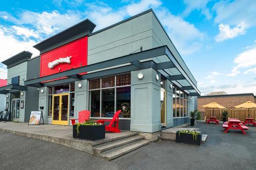 50 Rue Merry N.  Magog, QC J1X 2B2