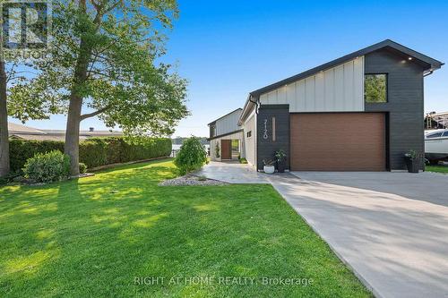 2120 Du Chateau Avenue, Clarence-Rockland, ON - Outdoor