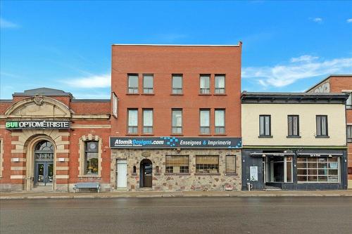 Frontage - 2747  - 2751 Rue Notre-Dame O., Montréal (Le Sud-Ouest), QC 