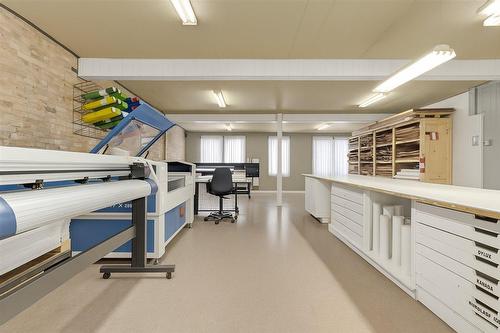 Commerce - 2747  - 2751 Rue Notre-Dame O., Montréal (Le Sud-Ouest), QC 