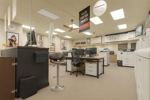 Commerce - 2747  - 2751 Rue Notre-Dame O., Montréal (Le Sud-Ouest), QC 