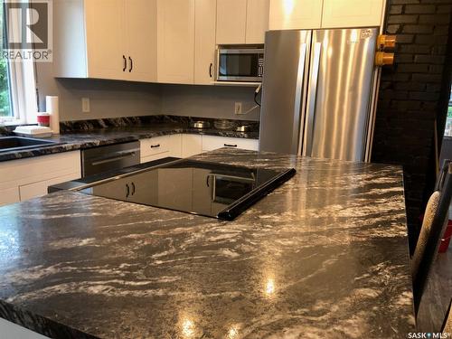 230 2Nd Avenue W, Canora, SK - Indoor Photo Showing Kitchen