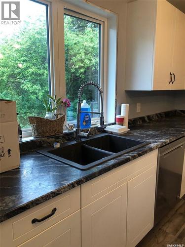 230 2Nd Avenue W, Canora, SK - Indoor Photo Showing Kitchen With Double Sink