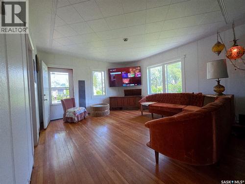 230 2Nd Avenue W, Canora, SK - Indoor