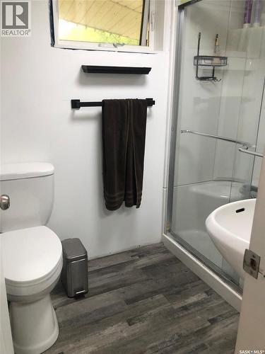 230 2Nd Avenue W, Canora, SK - Indoor Photo Showing Bathroom