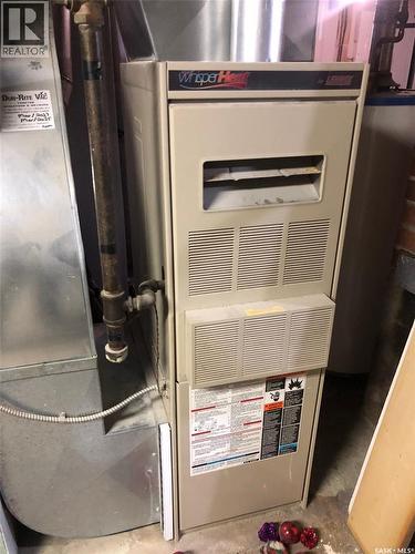 230 2Nd Avenue W, Canora, SK - Indoor Photo Showing Basement