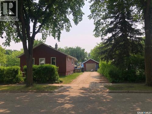 230 2Nd Avenue W, Canora, SK - Outdoor