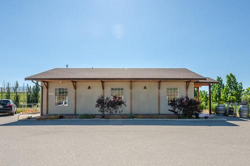 5381 97 Highway, Oliver, BC 