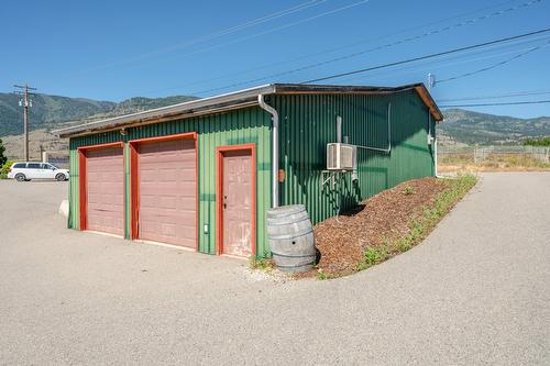 5381 97 Highway, Oliver, BC 