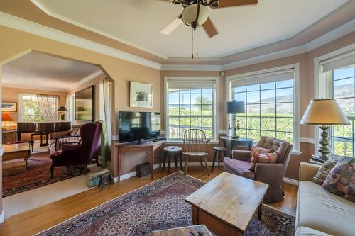 5381 97 Highway, Oliver, BC 