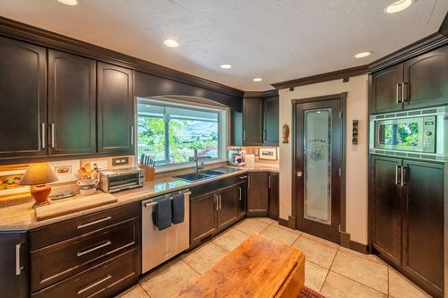 5381 97 Highway, Oliver, BC 