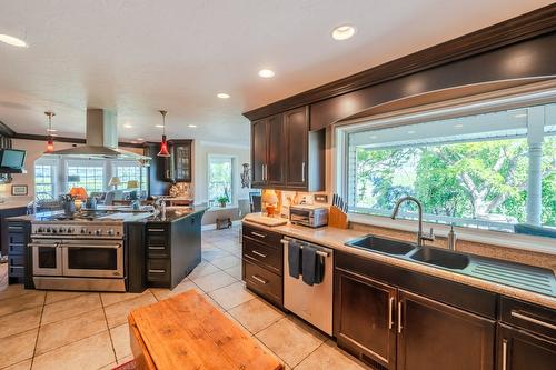 5381 97 Highway, Oliver, BC 