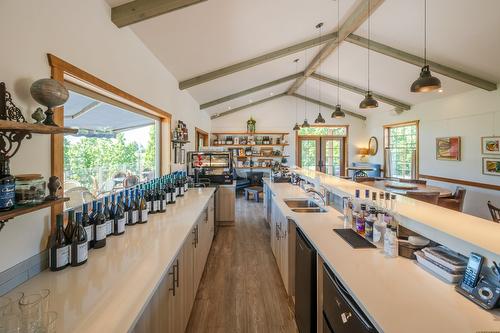 5381 97 Highway, Oliver, BC 