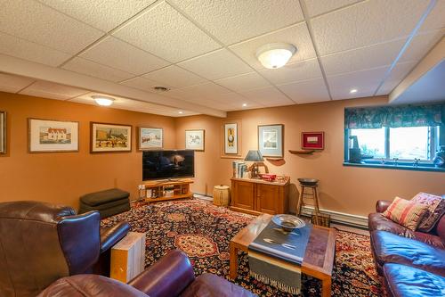 5381 97 Highway, Oliver, BC 