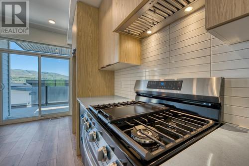 7599 Klinger Road Unit# 5, Vernon, BC - Indoor Photo Showing Kitchen