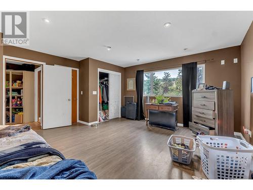 3803 Mclean Creek Road, Okanagan Falls, BC - Indoor Photo Showing Bedroom