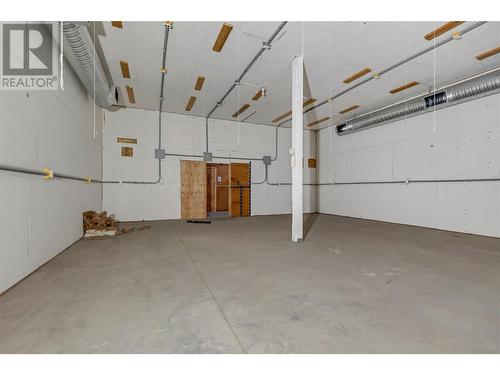 3803 Mclean Creek Road, Okanagan Falls, BC - Indoor Photo Showing Garage