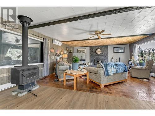 3803 Mclean Creek Road, Okanagan Falls, BC - Indoor Photo Showing Other Room