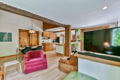 Overall view - 605 Rue Des Tchèques, Saint-Calixte, QC - Indoor Photo Showing Living Room