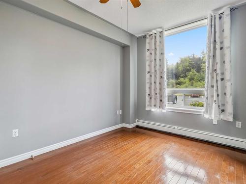 102 10 Regency Park Drive, Halifax, NS 