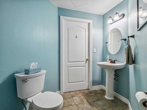 102 10 Regency Park Drive, Halifax, NS 