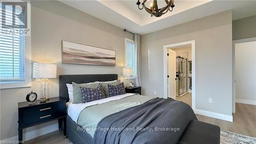 171 Kingfisher Lane, Goderich (Goderich (Town)), ON - Indoor Photo Showing Bedroom