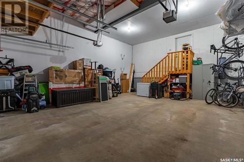 4818 Sandpiper Crescent E, Regina, SK - Indoor Photo Showing Garage