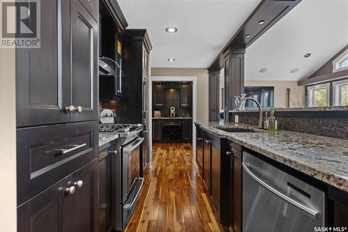 4818 Sandpiper Crescent E, Regina, SK - Indoor Photo Showing Kitchen With Upgraded Kitchen