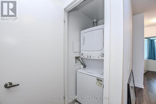 103 - 2560 Eglinton Avenue, Mississauga, ON - Indoor Photo Showing Laundry Room