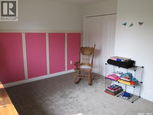 660 Park Road, Zenon Park, SK - Indoor