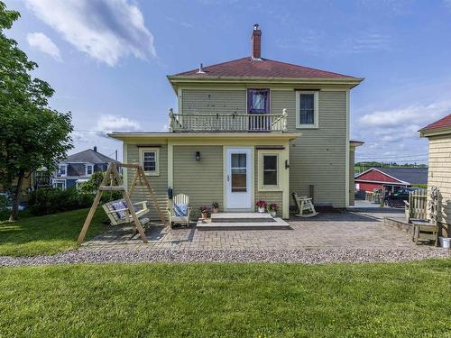 271 Montague Street, Lunenburg, NS 