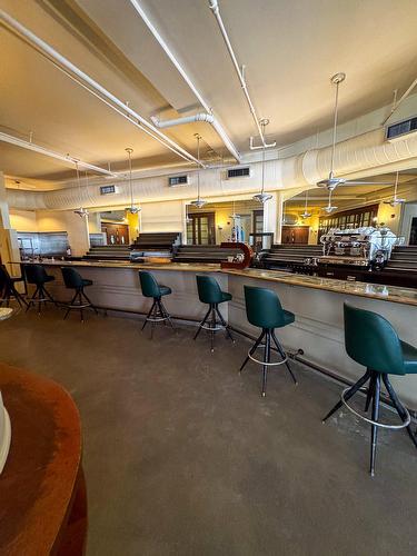 Overall view - 5800  - 5804 Boul. St-Laurent, Montréal (Villeray/Saint-Michel/Parc-Extension), QC - Indoor