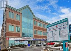 209 - 701 SHEPPARD AVENUE E  Toronto, ON M2K 2Z3