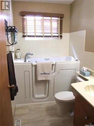 449 Pacific Drive, Burstall, SK - Indoor Photo Showing Laundry Room