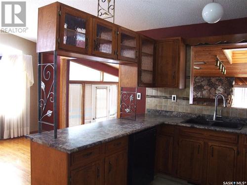 449 Pacific Drive, Burstall, SK - Indoor Photo Showing Kitchen
