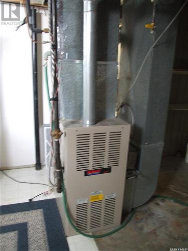 449 Pacific Drive, Burstall, SK - Indoor Photo Showing Basement