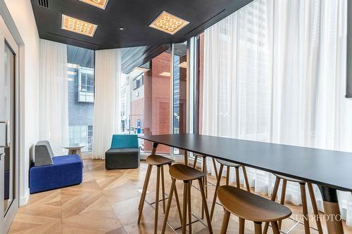 Salle communautaire - 1802-1020 Rue De La Montagne, Montréal (Ville-Marie), QC - Indoor Photo Showing Other Room