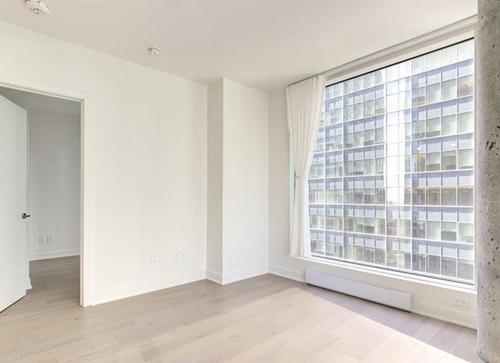 Primary bedroom - 1802-1020 Rue De La Montagne, Montréal (Ville-Marie), QC - Indoor Photo Showing Other Room