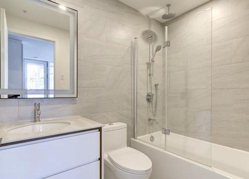 Salle de bains - 1802-1020 Rue De La Montagne, Montréal (Ville-Marie), QC - Indoor Photo Showing Bathroom
