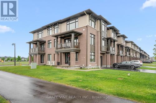 60 VERGLAS LANE  Ottawa, ON K1W 0R2