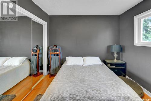 833 Keith Street, Moose Jaw, SK - Indoor Photo Showing Bedroom