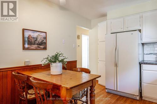 142 Kenner Crescent, Stratford, ON - Indoor Photo Showing Dining Room