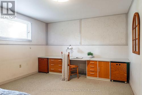 142 Kenner Crescent, Stratford, ON - Indoor