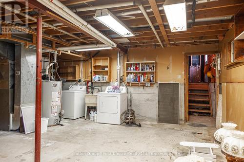 142 Kenner Crescent, Stratford, ON - Indoor Photo Showing Laundry Room