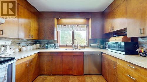 26 Hall Street, Gore Bay, ON - Indoor Photo Showing Kitchen With Double Sink