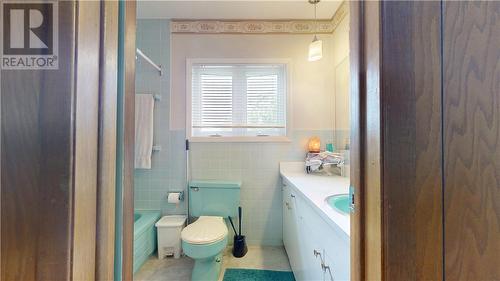 26 Hall Street, Gore Bay, ON - Indoor Photo Showing Bathroom