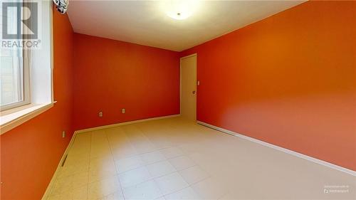 26 Hall Street, Gore Bay, ON - Indoor Photo Showing Other Room